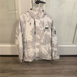 DOPE Men's White Camouflage Ski Jacket